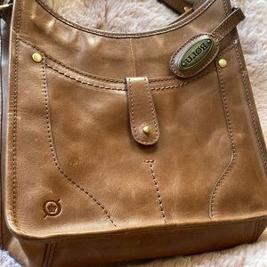 Born brown leather purse great condition